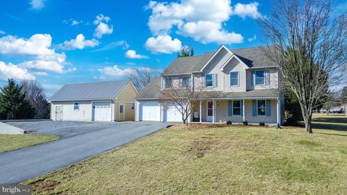 636 Meadow Hill Dr, Narvon, PA, 17555-9428 | Card Image