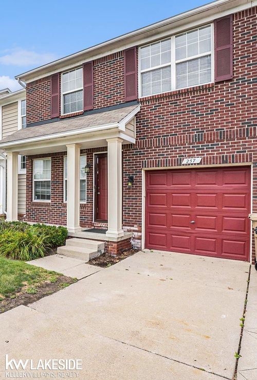257 Tucker St, Pontiac, MI, 48341-1076 | Card Image