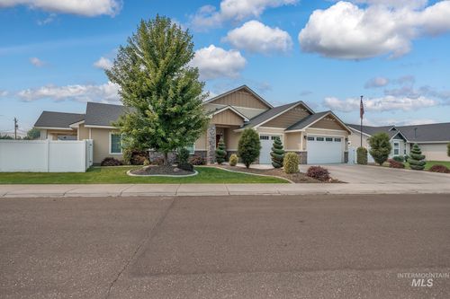 115 Grizzly Dr, Fruitland, ID, 83619-2616 | Card Image
