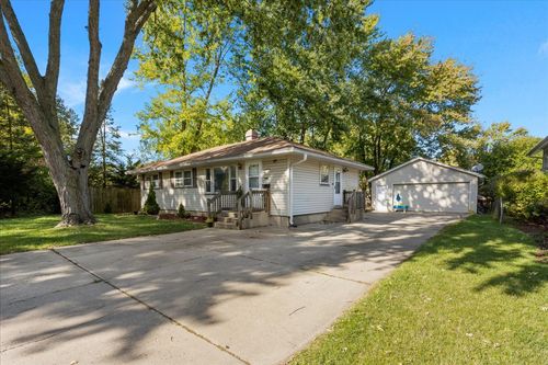 1747 W Illinois Ave, Aurora, IL, 60506-1937 | Card Image