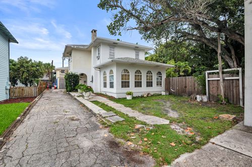 821 Omar Road, West Palm Beach, FL, 33405 | Card Image