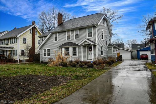 3049 Berkshire Rd, Cleveland Heights, OH, 44118-2421 | Card Image