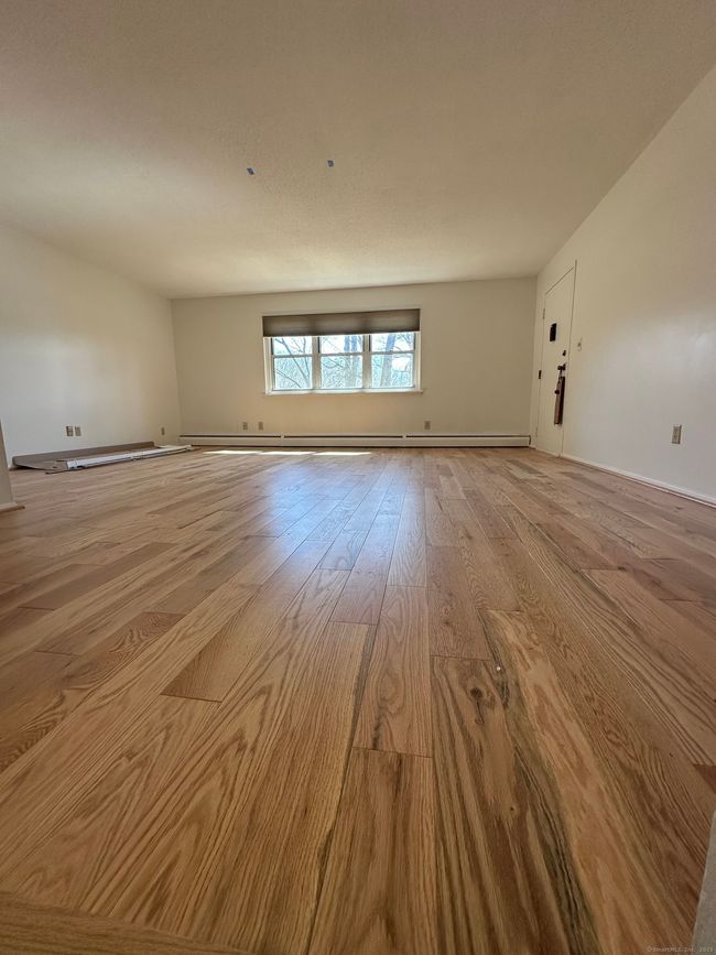 APT-50 - 486 Oak Ave, Condo with 2 bedrooms, 1 bathrooms and 2 parking in Cheshire CT | Image 7