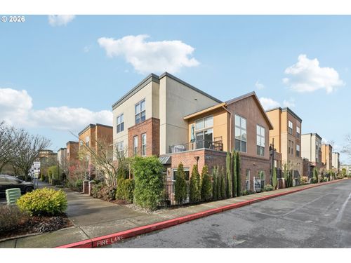 6299 Ne Carillion Dr, Hillsboro, OR, 97124-8590 | Card Image