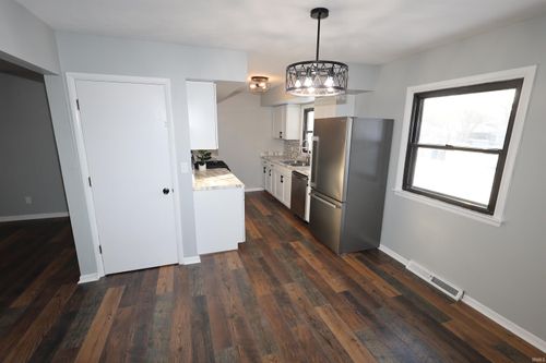 54639 County Road 101, Elkhart, IN, 46514-8967 | Card Image