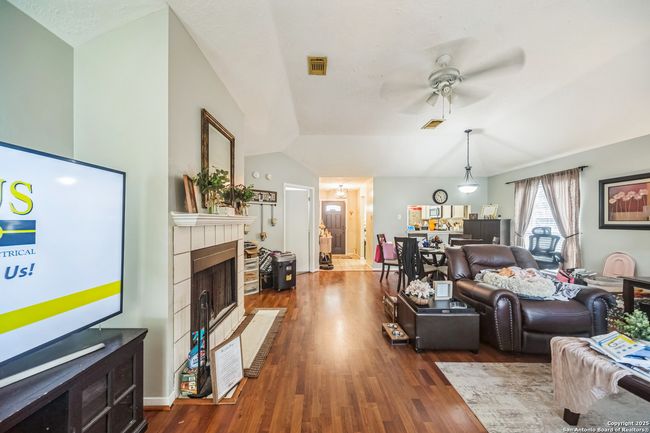 4402 Morris Dr, House other with 3 bedrooms, 2 bathrooms and null parking in Pearland TX | Image 6