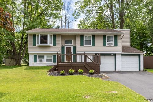 4214 Regulus Crse, Liverpool, NY, 13090-1948 | Card Image