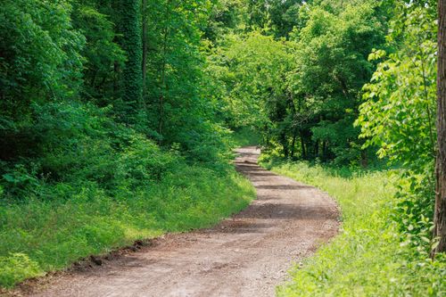 582 Cedar Bend Rd, Beechgrove, TN, 37018-3183 | Card Image
