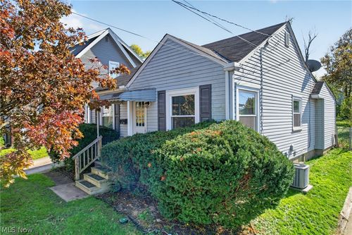 64 Palmetto Ave, Akron, OH, 44301-2410 | Card Image