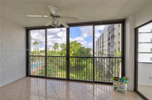 508-2205 S Cypress Bend Dr, Pompano Beach, FL, 33069-4456 | Card Image