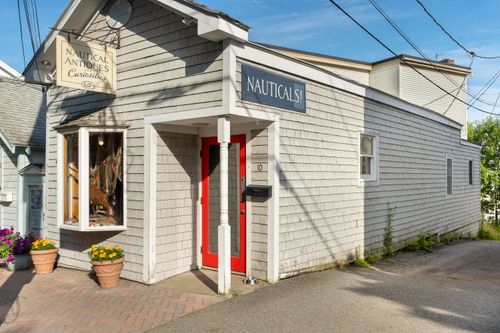 10 Mckown Street, Boothbay Harbor, ME, 04538 | Card Image