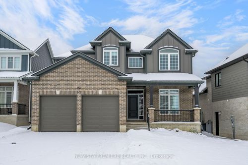 1921 Trailsway Dr, London, ON, N6K0K7 | Card Image