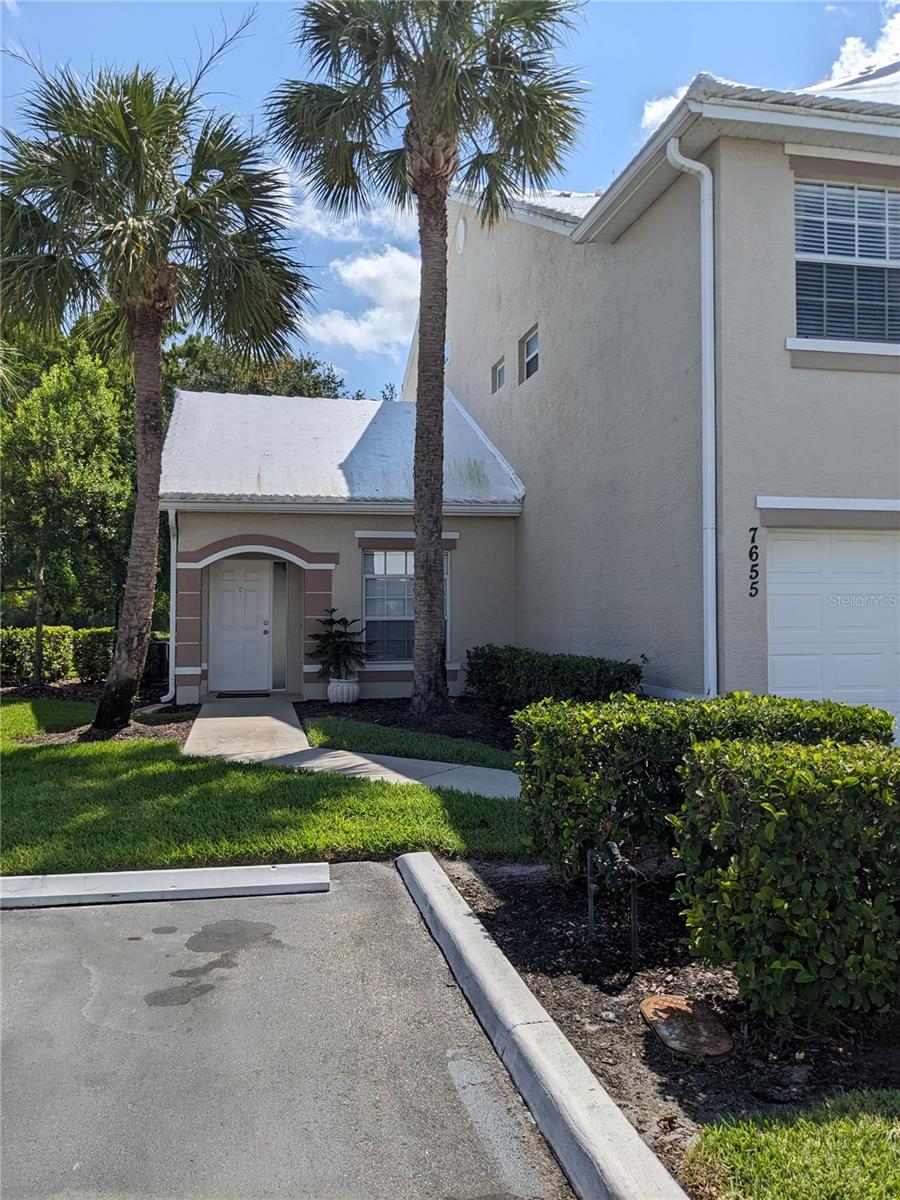 Sweetbay Cir, Bradenton, FL 34203