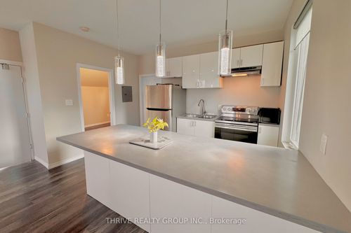 upper-119 Mcclary Avenue, London South, ON, N5Z2A6 | Card Image