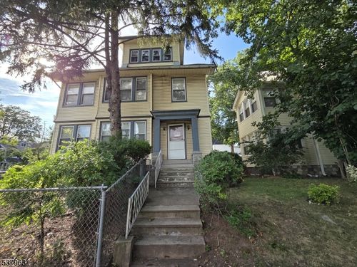 67 Parkview Ter, Newark, NJ, 07112-2028 | Card Image