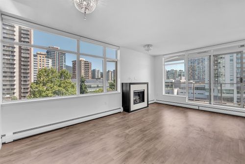 802-158 W 13th St, North Vancouver, BC, V7M0A7 | Card Image