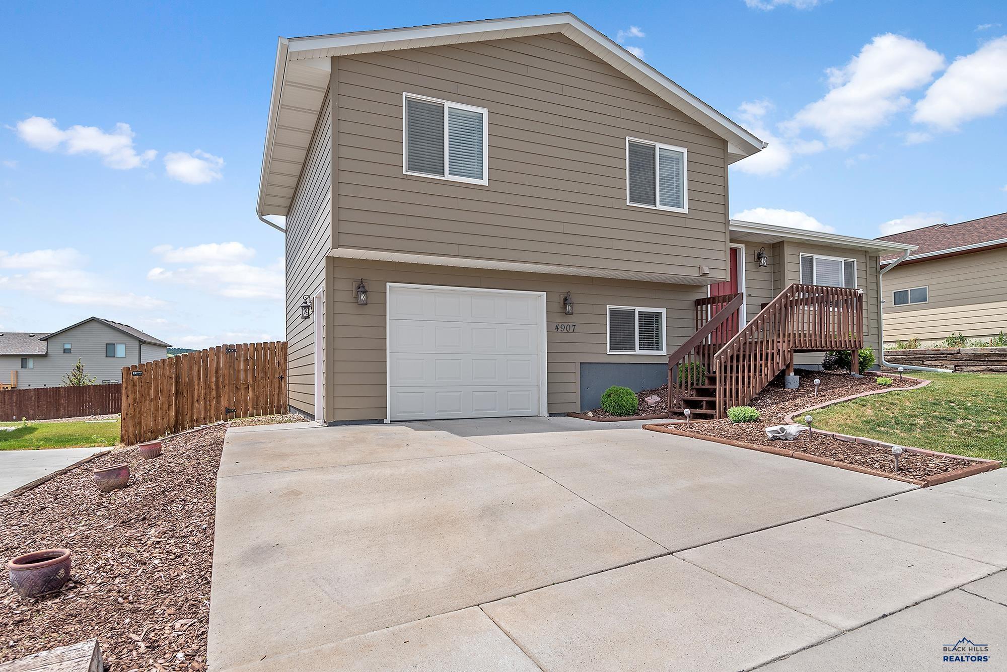 Ambrose Dr, Rapid City, SD 57701