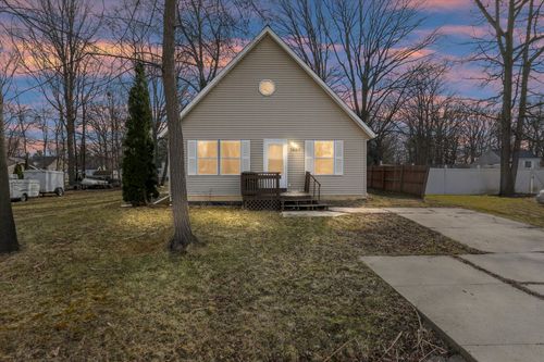 1459 Audrey St, Burton, MI, 48509-2180 | Card Image
