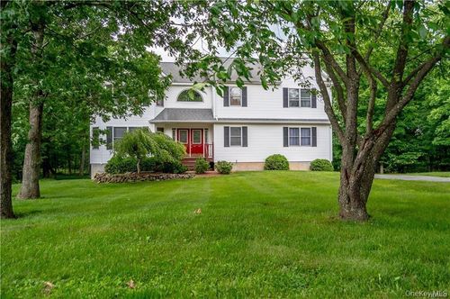 33 Sandra Ln, Monroe, NY, 10950-5244 | Card Image