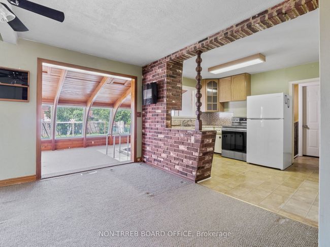 7361 Merritt Ave, House other with 3 bedrooms, 2 bathrooms and 3 parking in Niagara Falls ON | Image 9