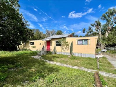 2821 Bates Avenue, House other with 3 bedrooms, 2 bathrooms and null parking in EUSTIS FL | Image 1