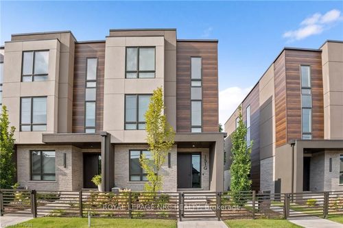 151 G Port Robinson Rd, Pelham, ON, L0S1E0 | Card Image