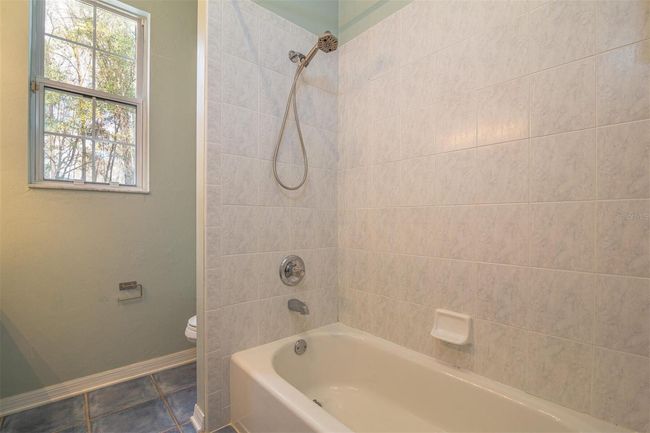 6019 Sw 89 Th Ter, House other with 4 bedrooms, 4 bathrooms and null parking in GAINESVILLE FL | Image 26