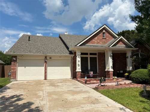 4556 Friars Ln, Grand Prairie, TX, 75052-3605 | Card Image