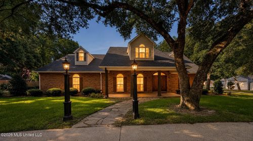 7504 Park Ridge Dr S, Moss Point, MS, 39562-6134 | Card Image