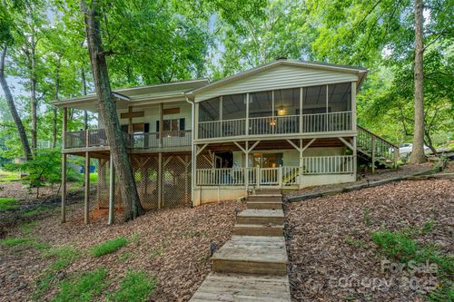 494 Deerfield Rd, Mount Gilead, NC, 27306-8818 | Card Image