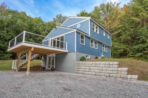 45 Pine St, Newbury, NH, 03255-5901 | Card Image