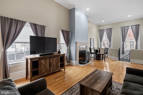 1-1501 Green St, PHILADELPHIA, PA, 19130-4039 | Card Image