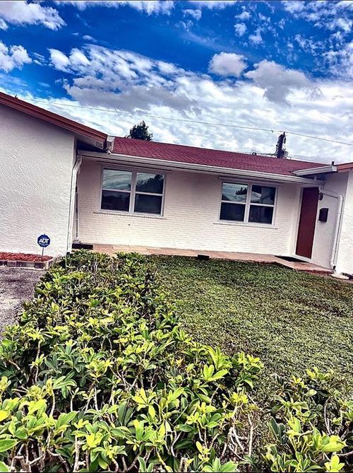 1630 Nw 52nd Ave, Lauderhill, FL, 33313-5435 | Card Image
