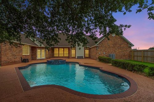603 Oleander St, Lake Jackson, TX, 77566-6050 | Card Image
