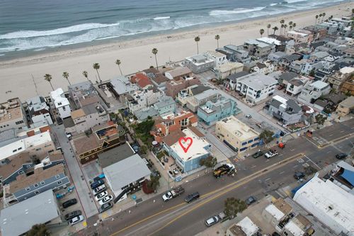 a-732 Deal Ct, San Diego, CA, 92109-8129 | Card Image