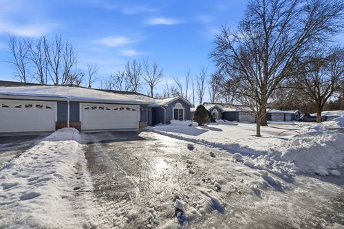 1210 Ravenswood Ct, Shoreview, MN, 55126-8607 | Card Image