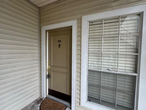 unit-j12-9809 Richmond Ave, Houston, TX, 77042-4573 | Card Image