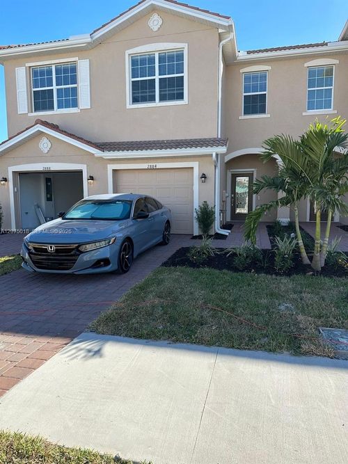 2884 Citrus St, Naples, FL, 34120-5711 | Card Image