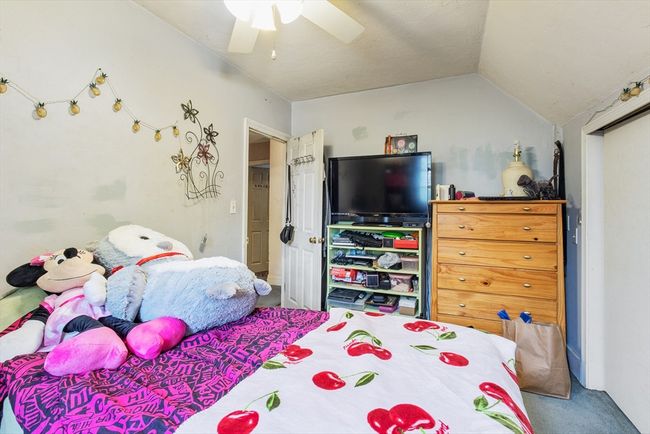 92 N Main St, House other with 4 bedrooms, 4 bathrooms and 7 parking in Raynham MA | Image 28