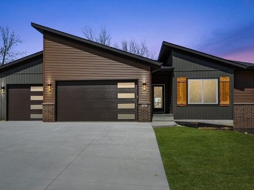 1423 Legend Dr, Tiffin, IA, 52340-1302 | Card Image