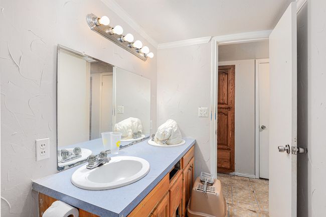 3354 W Highway 199, House other with 5 bedrooms, 2 bathrooms and null parking in Springtown TX | Image 21
