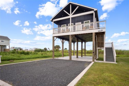 1071 Shady Ln, Port Bolivar, TX, 77650 | Card Image