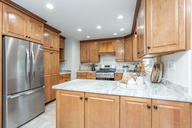 167 Slocum Rd, House other with 3 bedrooms, 2 bathrooms and 4 parking in Dartmouth MA | Image 9