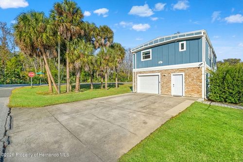 7288 Coventry Ct, WEEKI WACHEE, FL, 34607-1509 | Card Image