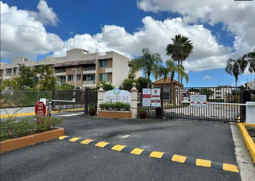 e212-109 Calle La Pluma, Bayamon, PR, 00959-4282 | Card Image