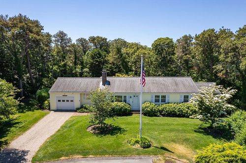 35 Oakridge Cir, Chatham, MA, 02633 | Card Image