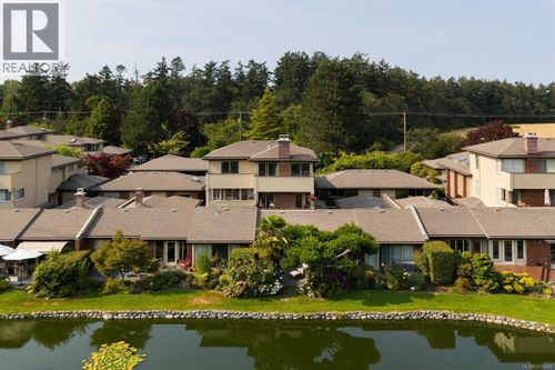 124-2345 Cedar Hill Cross Rd, Victoria, BC, V8P5M8 | Card Image