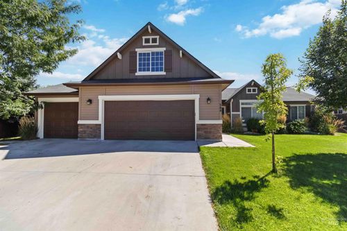 588 Gateway Ave, Middleton, ID, 83644-5319 | Card Image