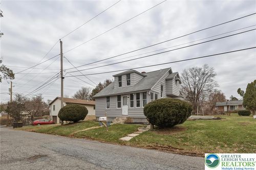 2520 Riegel St, BETHLEHEM, PA, 18020-4366 | Card Image
