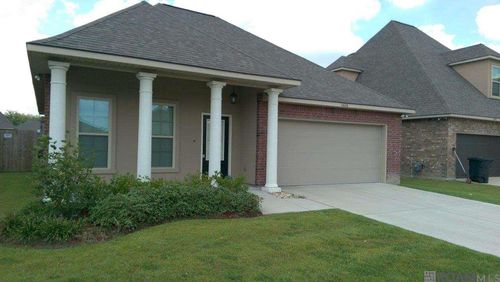 8626 Aston Ave, Baton Rouge, LA, 70820-8342 | Card Image